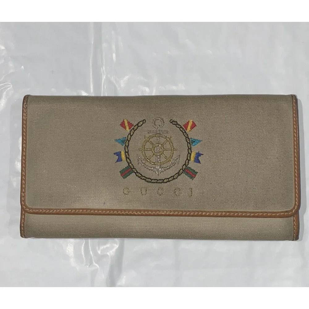 Vintage Gucci Wallet Women's Bifold Wallet  Limited Edition Discontinued 70s